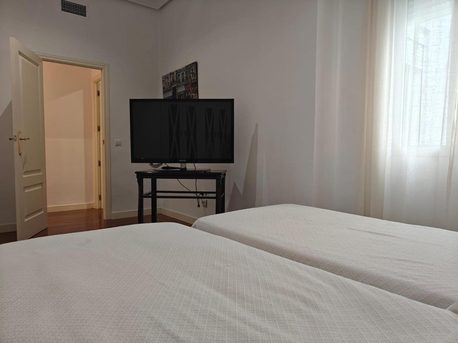 Gran Capitan Luxury Center Apartment- Parking Córdoba Eksteriør bilde